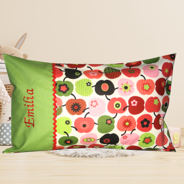 Namenskissen - Hülle 30x50 cm mit Wunschname bestickt